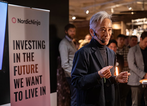 SLUSHに登壇する村岡CEO